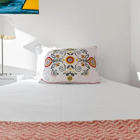 Stylish In Alfama Lizbona