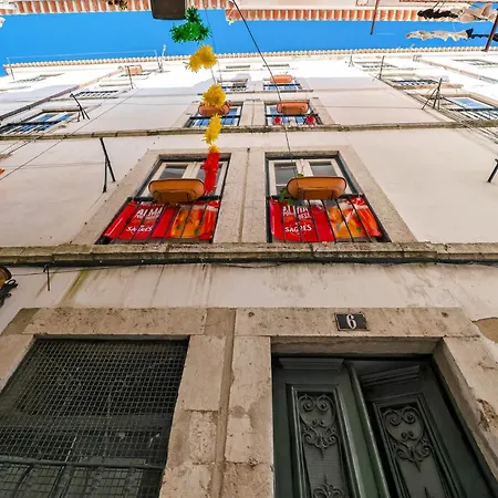 Stylish In Alfama *