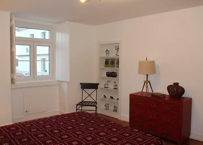 Stylish In Alfama Lizbona